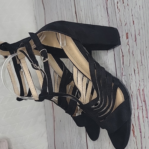 Chase + Chloe Black Strappy Sandals Size 9 NWOT - Picture 1 of 9